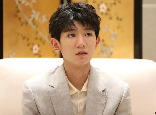 王源吃瓜娱乐视频,揭秘明星幕后趣事